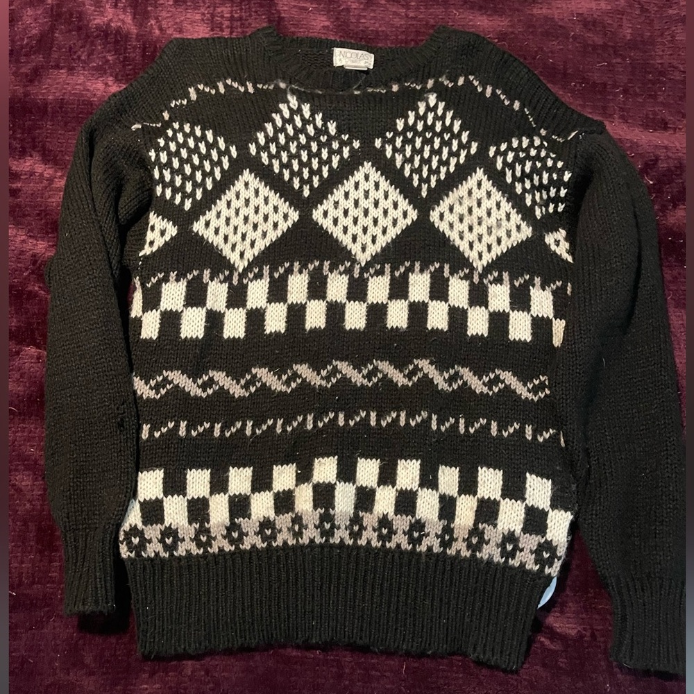 Nicolas Allen men’s sweater - medium